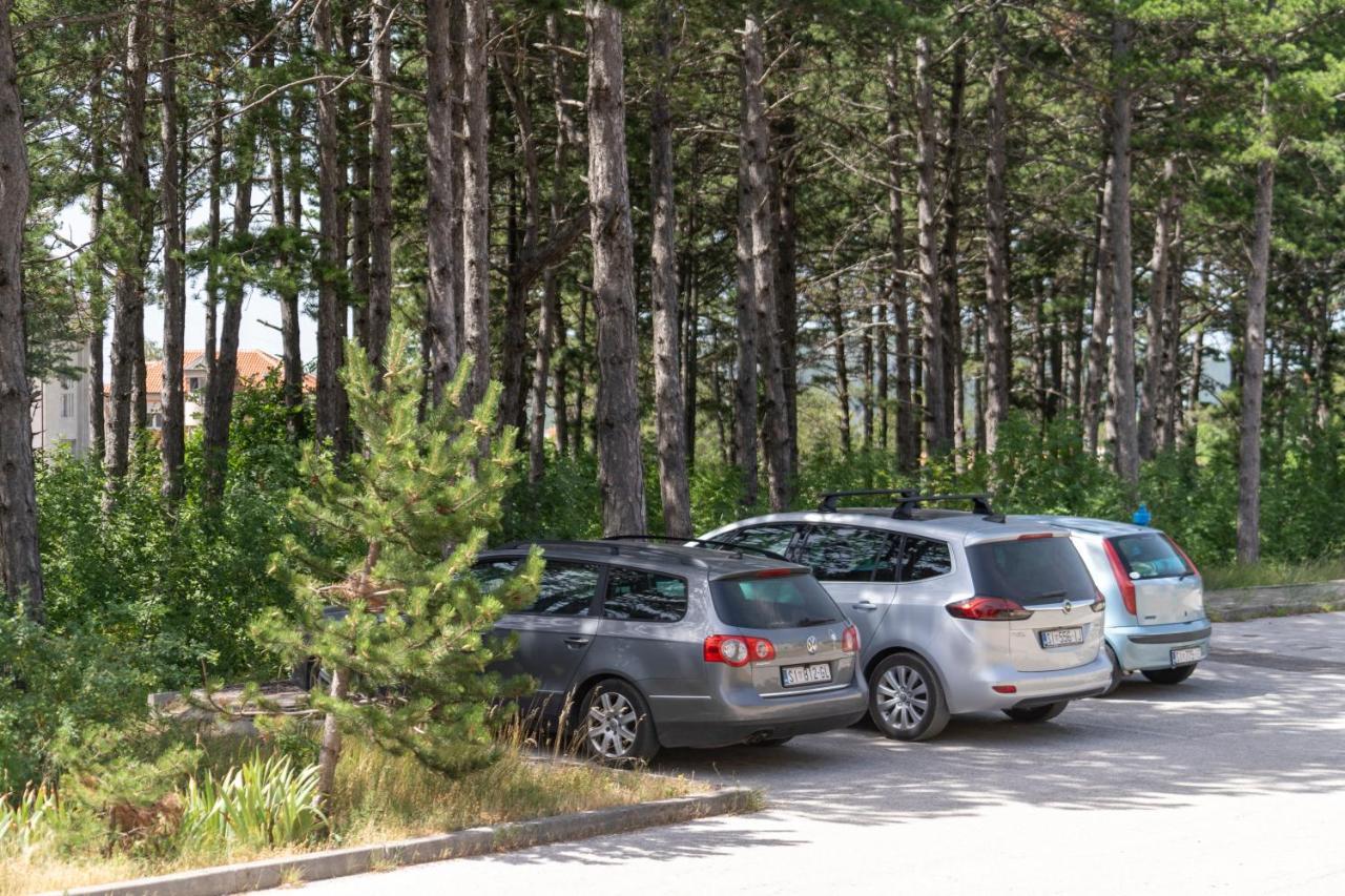 Apartman Curcic Knin Eksteriør bilde
