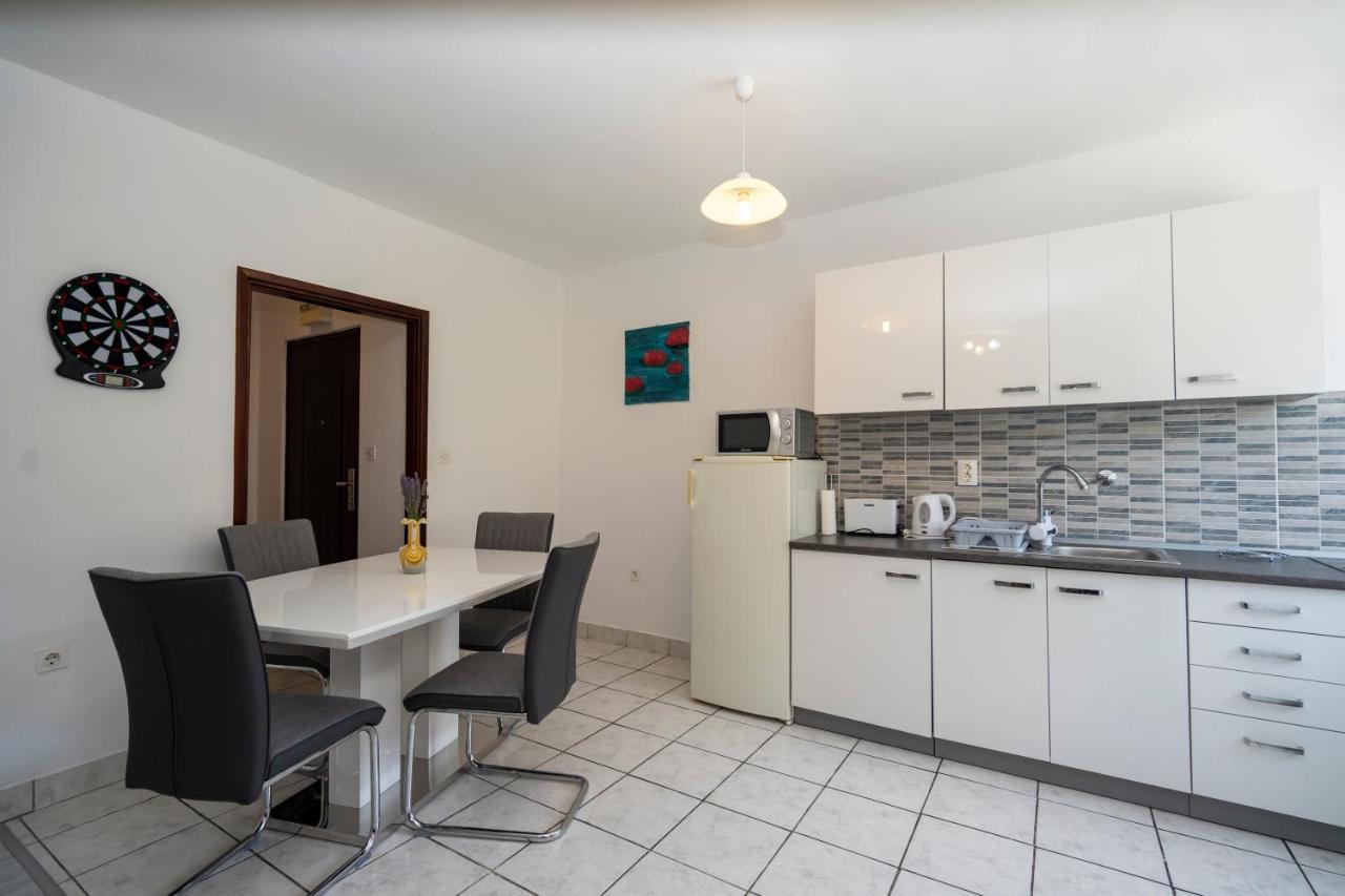 Apartman Curcic Knin Eksteriør bilde